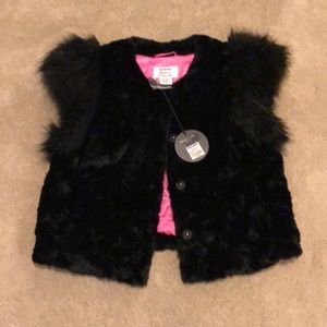 Faux Fur Vest - L